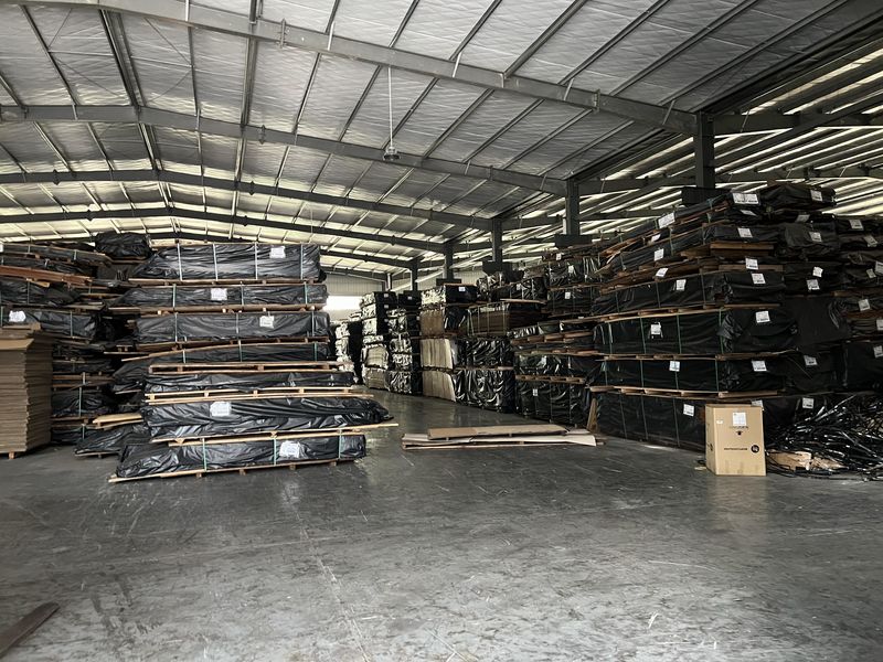 Dongguan Lingfeng Wood Industry Co., Ltd. línea de producción del fabricante